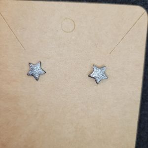 Metallic black star post earrings NWOT